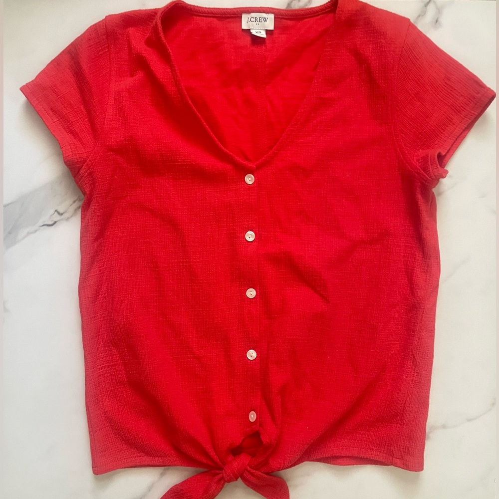J. CREW redish button down tee with tie at the bottom (XS)